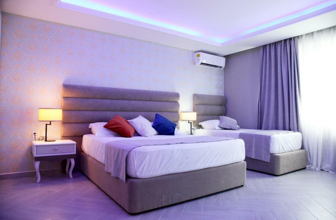 Fafa Beach Hotel โกเลม ภายนอก รูปภาพ
